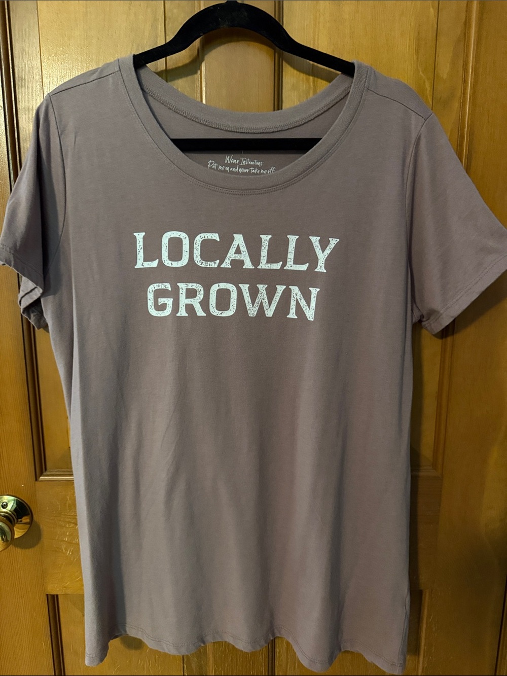 torrid 'Locally Grown' Short Sleeve Tee in Dusty Mauve